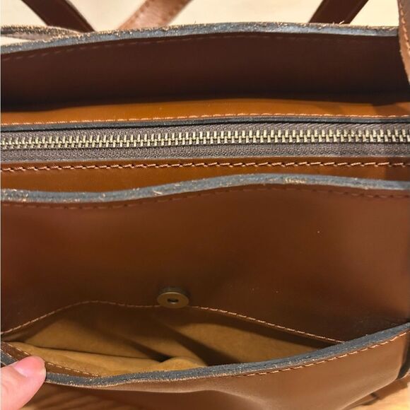 Patricia Nash Heritage Tan Chantilly Vegan Shoulder Bag Style P64501 MSRP 269.00 - Picture 14 of 16